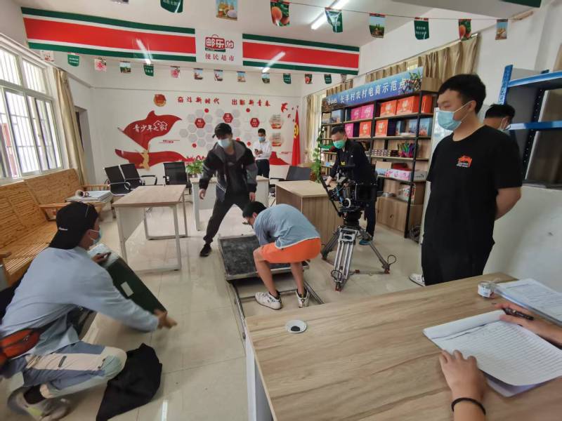 临夏县广告片拍摄公司：极简主义践行者，少即是多的视觉哲学